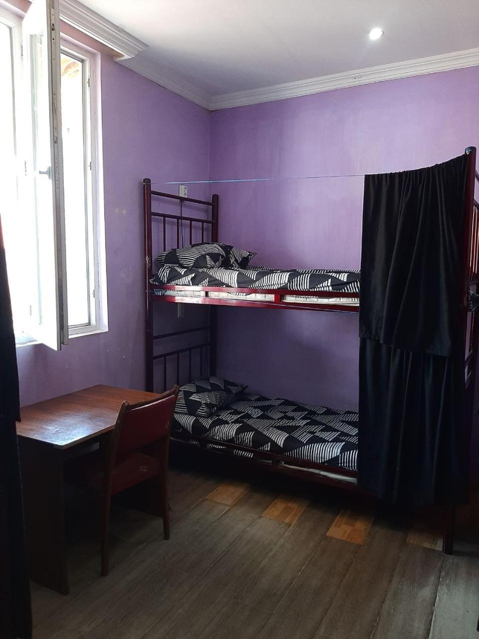Everyday Cat Hostel Батуми Екстериор снимка