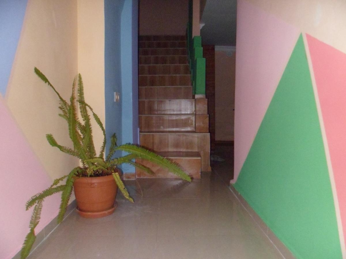 Everyday Cat Hostel Батуми Екстериор снимка
